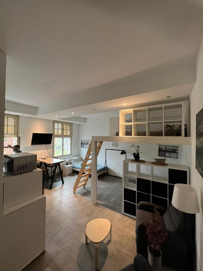 Viersen Schoene Apartments Am Duelkener Bahnhof Esterno foto