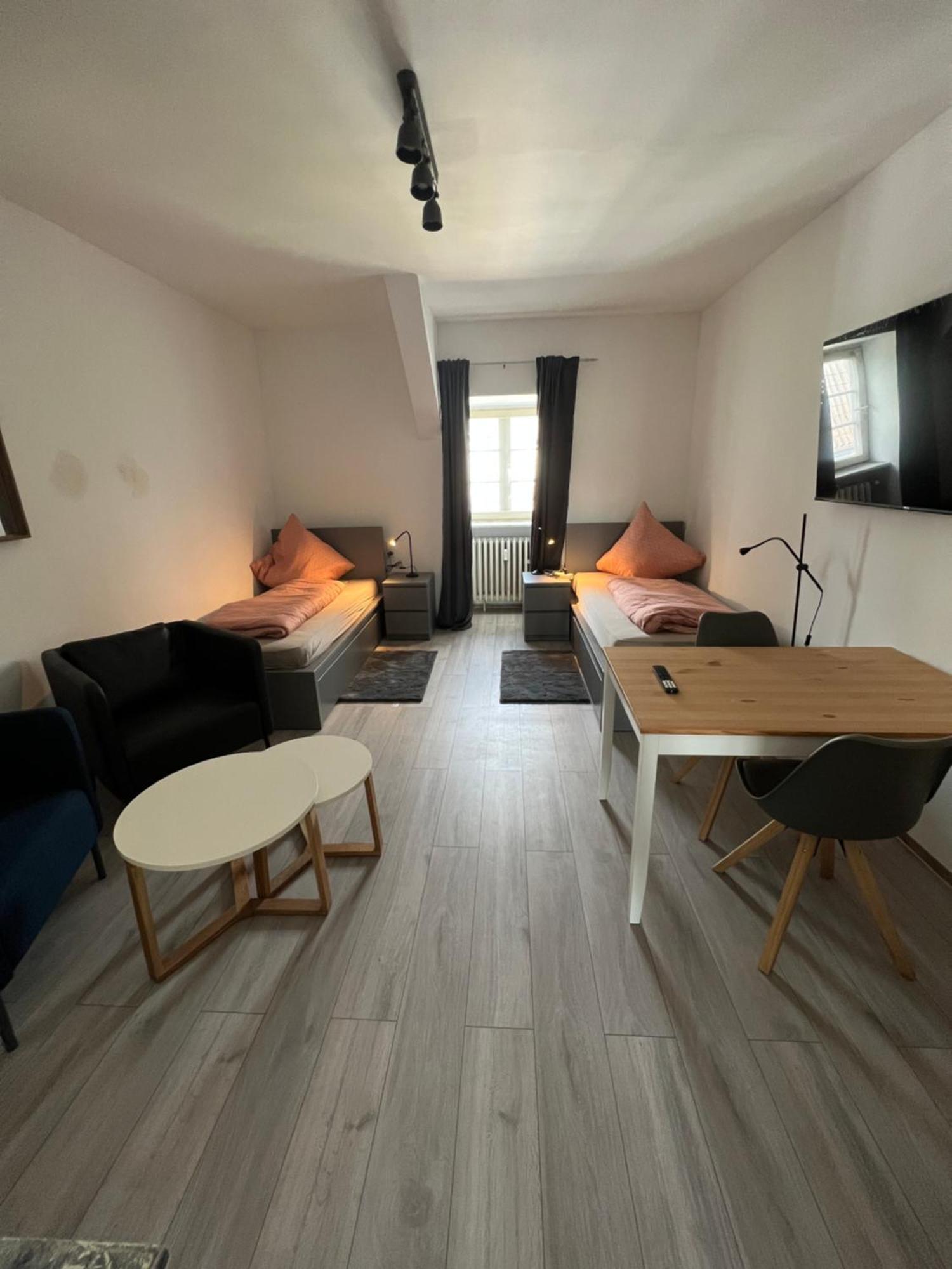 Viersen Schoene Apartments Am Duelkener Bahnhof Esterno foto