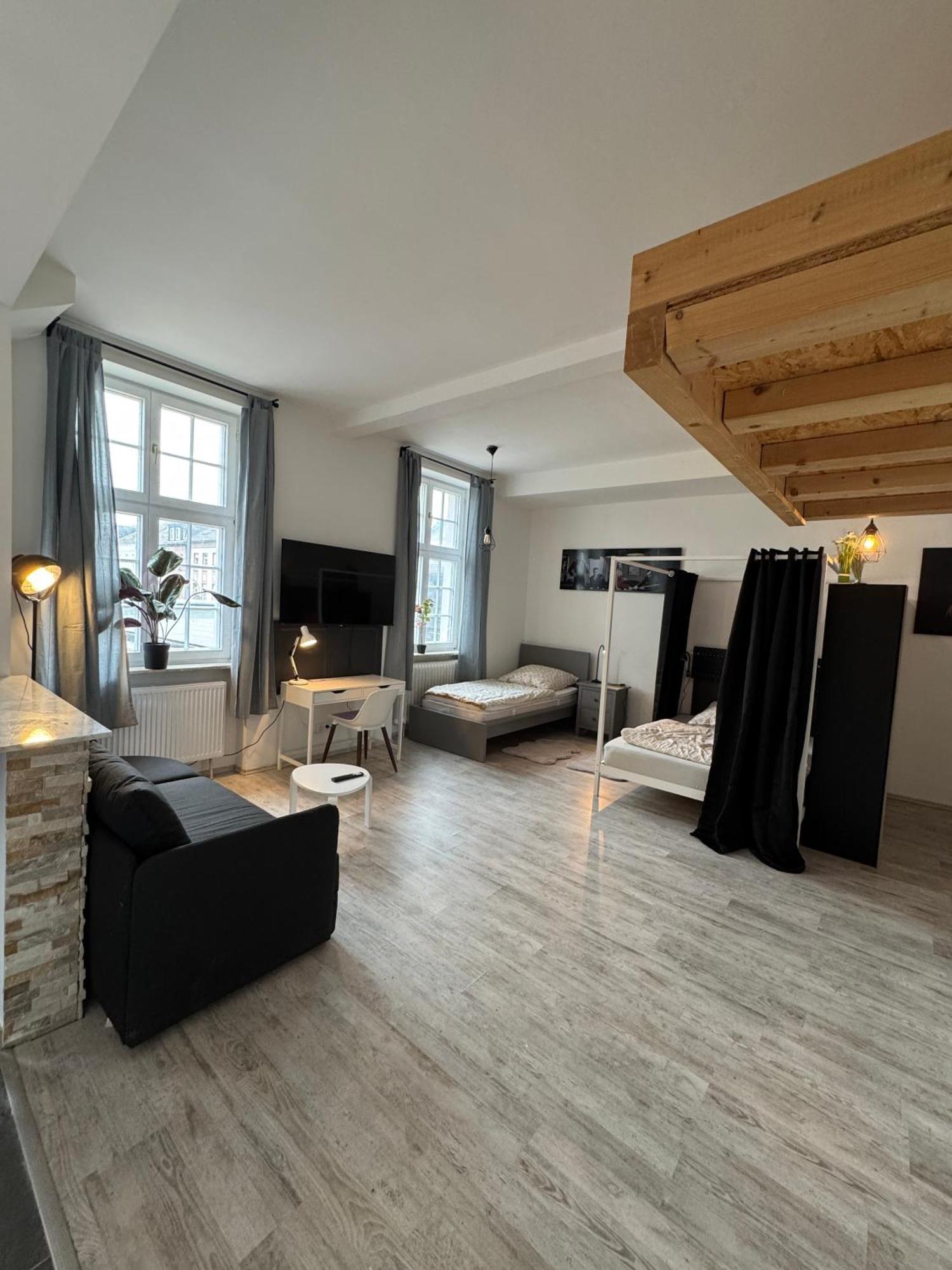 Viersen Schoene Apartments Am Duelkener Bahnhof Esterno foto